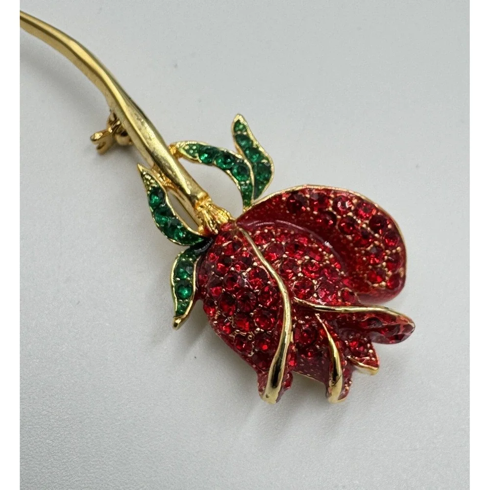 Gold Tone Single‎ Red Rose Sparkling Rhinestone Flower Brooch Valentines Day Pin